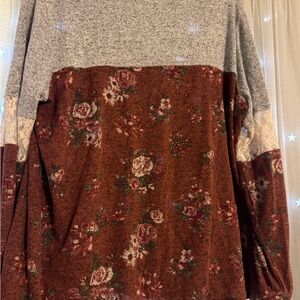 Rewind Floral Sweater - Gray and Rust Floral